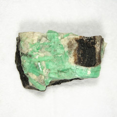 天然祖母绿矿物晶体摆件 绿宝石原矿标本摆件 鉴赏收藏