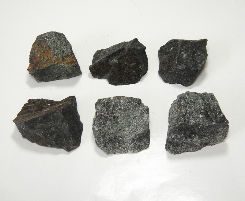 磁铁矿原料 各种矿物岩石标本 磁铁矿教学标本